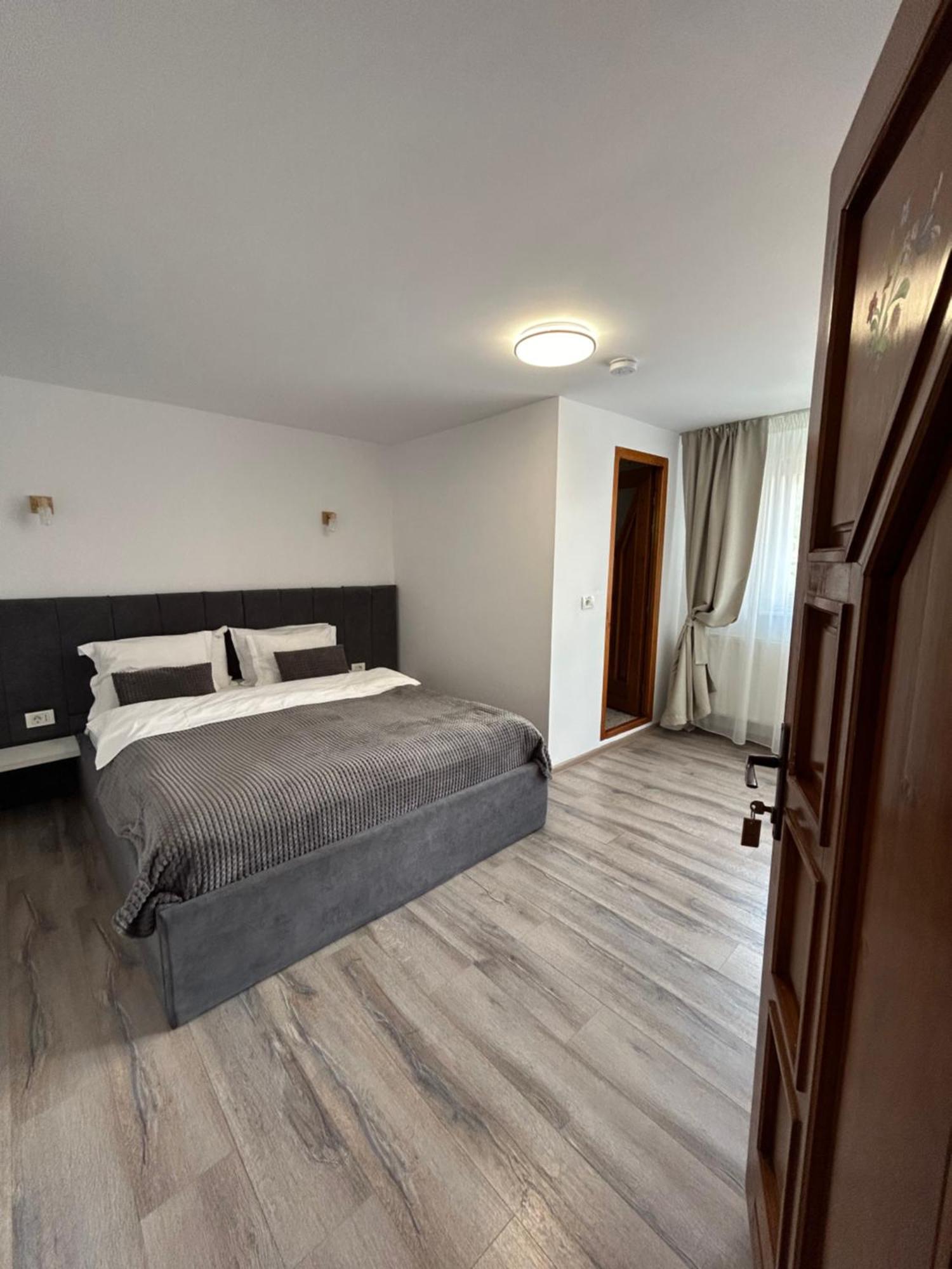 Отель Casa Mia Моечиу-де-Сус Экстерьер фото