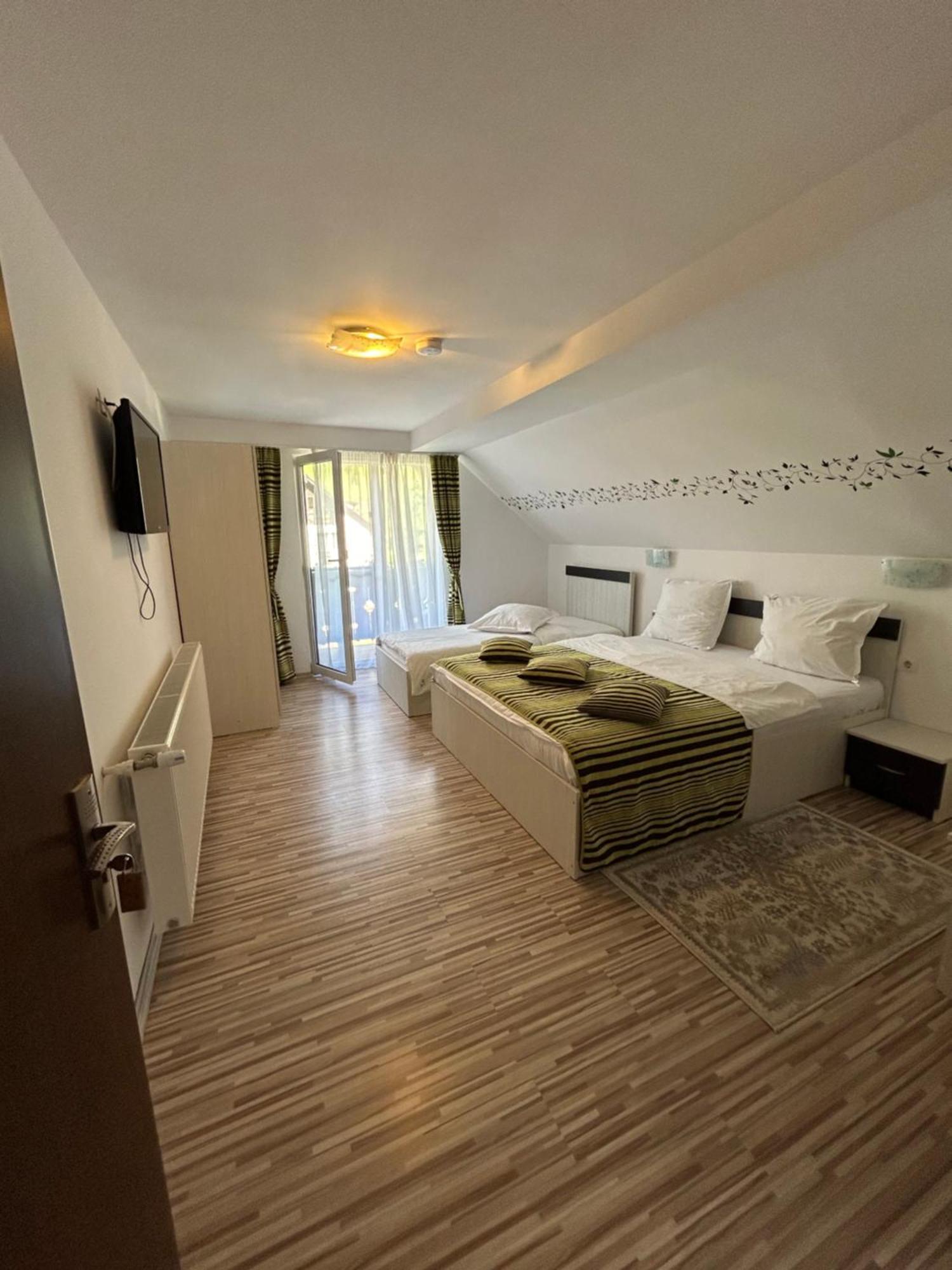 Отель Casa Mia Моечиу-де-Сус Экстерьер фото